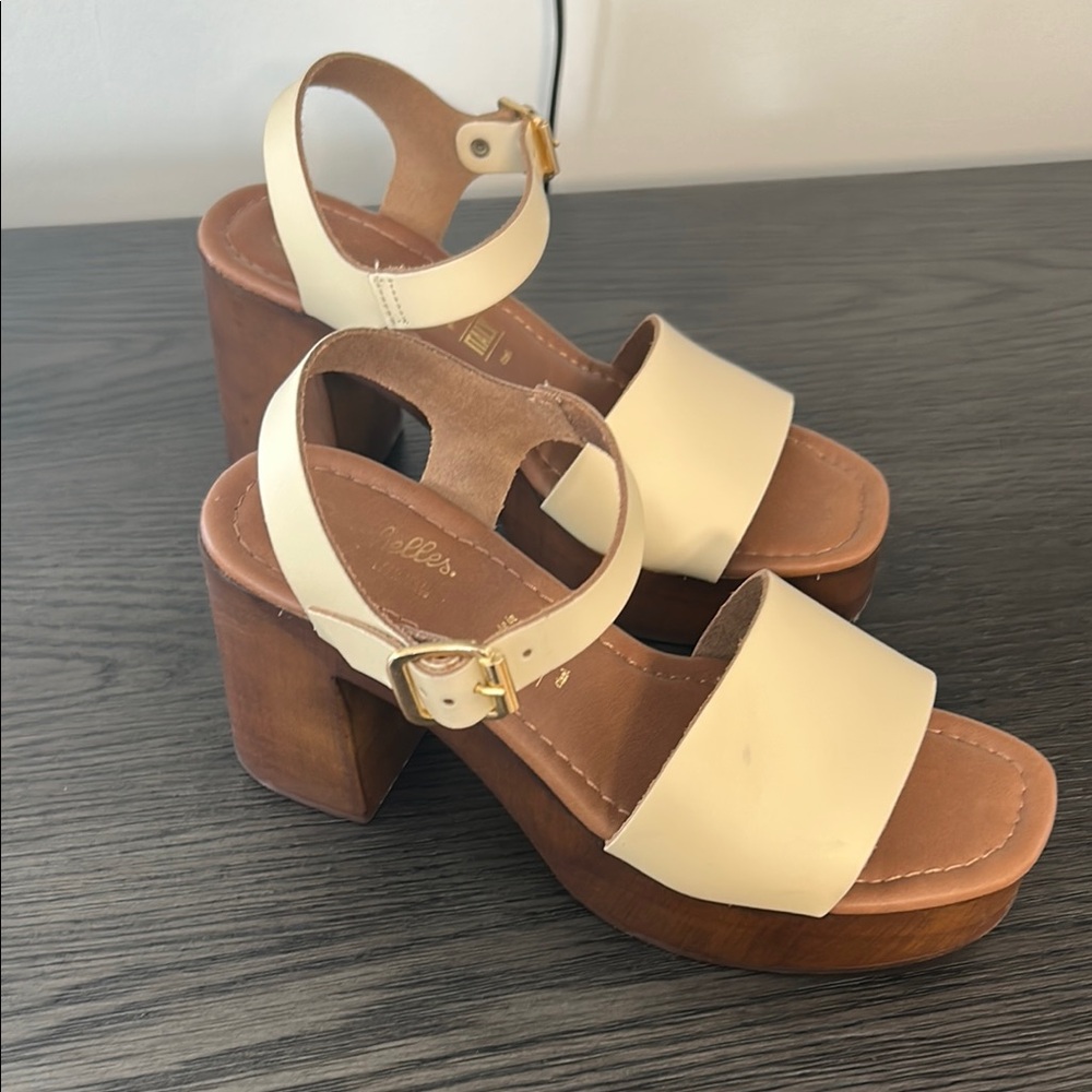 Seychelles white platform buckled heels